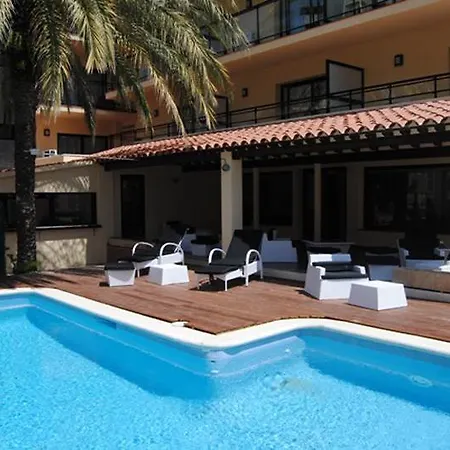 Adia Playa فندق كونيت