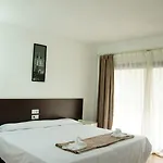 Adia Playa 커닛