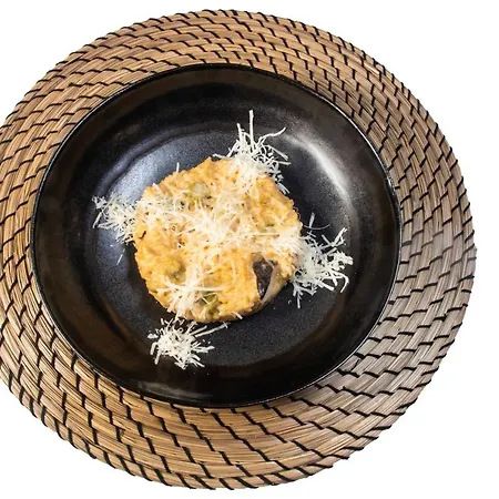 Adia Playa Otel Cunit