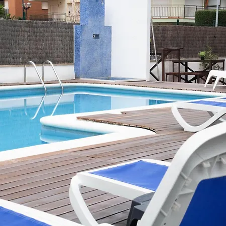 Adia Playa فندق