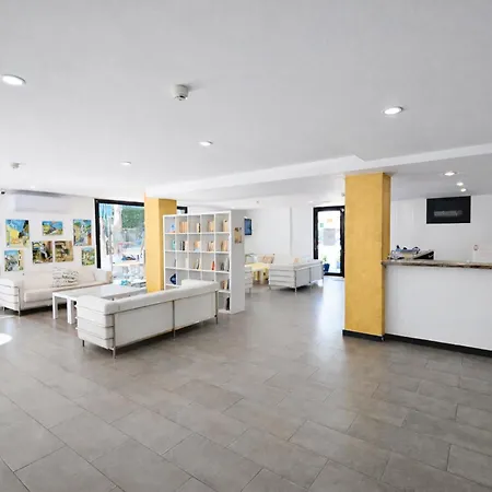 Adia Playa Ξενοδοχείο 3*