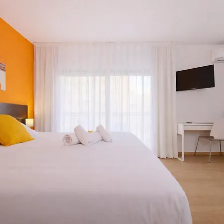 מלון Adia Playa 3*