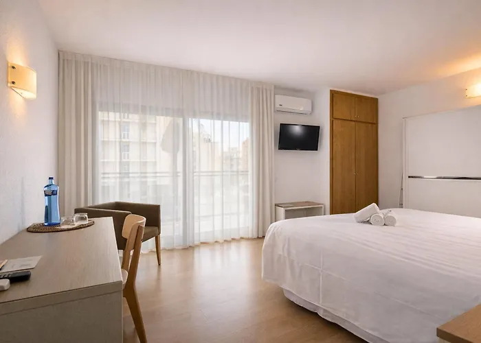 Adia Playa 3* Cunit